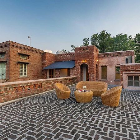Stayvista'S Peepal Haveli - Rustic Kothi With Terrace, Breathtaking View & Bonfire Narainpur  Екстер'єр фото